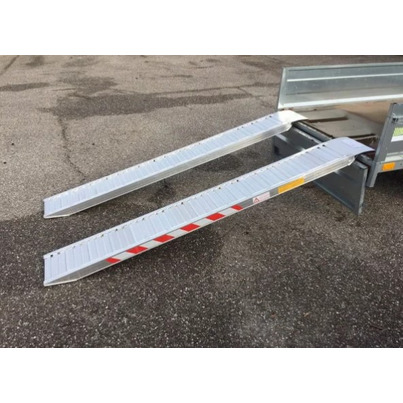 Rampes en aluminium renforcé avec rebords – 2M - 3350 KG - TRAILERS EQUIPMENT