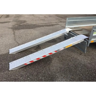 Rampes aluminium 2.5 M – 3300 kg avec rebords - TRAILERS EQUIPMENT