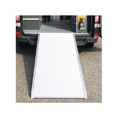 Rampe alu à rebord 1m80 - 400 kg - TRAILERS EQUIPMENT