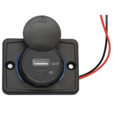 Prise de Charge Rapide USB QC 3.0 Étanche | Puissance & Sécurité Embarquée