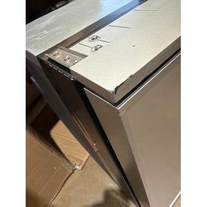 ATTENTION Produit imparfait | Réfrigérateur à compression CRUISE 65 12/24 VOLTS ELEGANCE LINE SILVER - INDEL WEBASTO