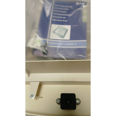 ATTENTION Produit imparfait | CADRE INFÉRIEUR PRÉ-ASSEMBLÉ POUR LANTERNEAU REMITOP VARIO II 40x40 CM À MANIVELLE